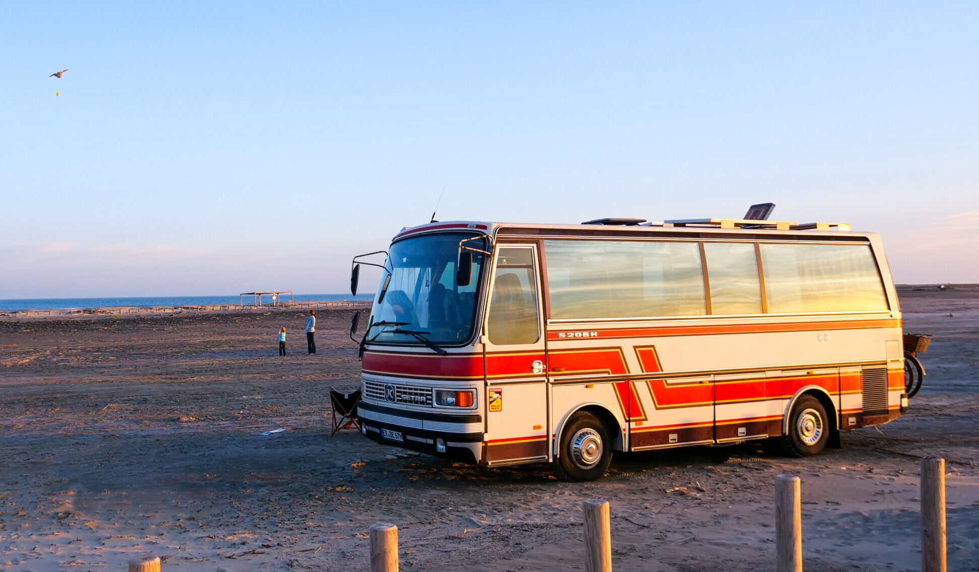 Wonnnebus SERTA S208 H am Strand